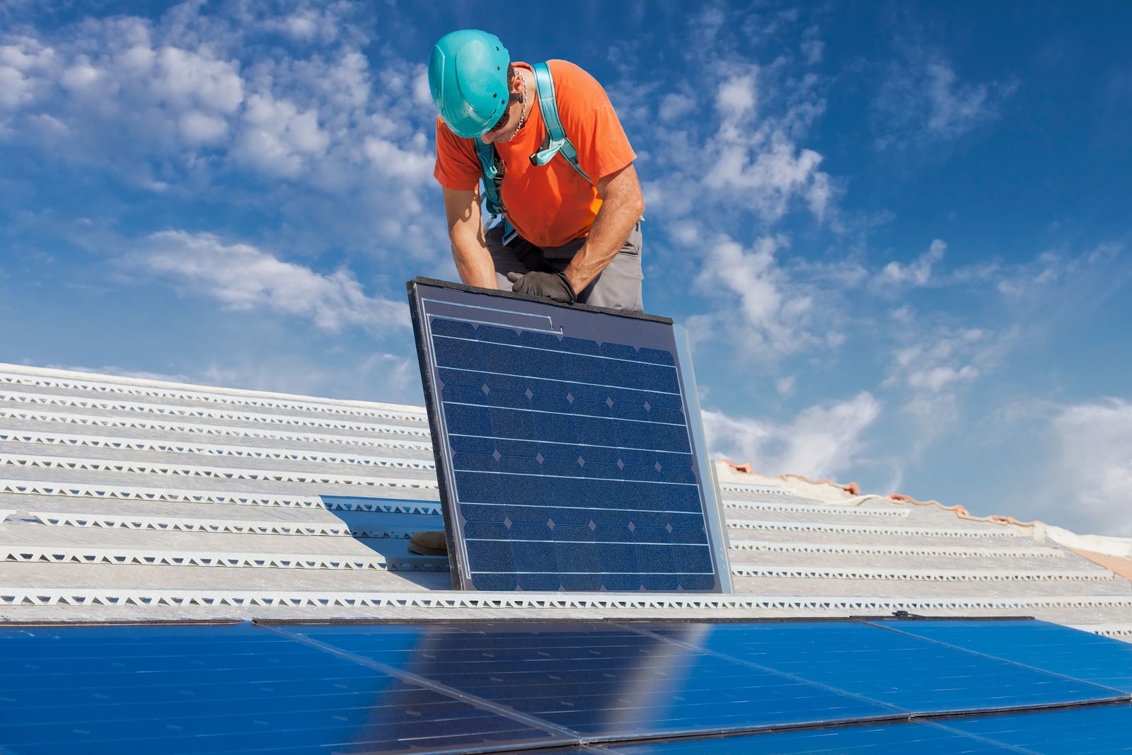 Napelem rendszer telepítése és energiahatékonyság növelése